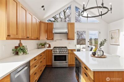 2419 28th Avenue W, Seattle, WA 98199 - Photo 14