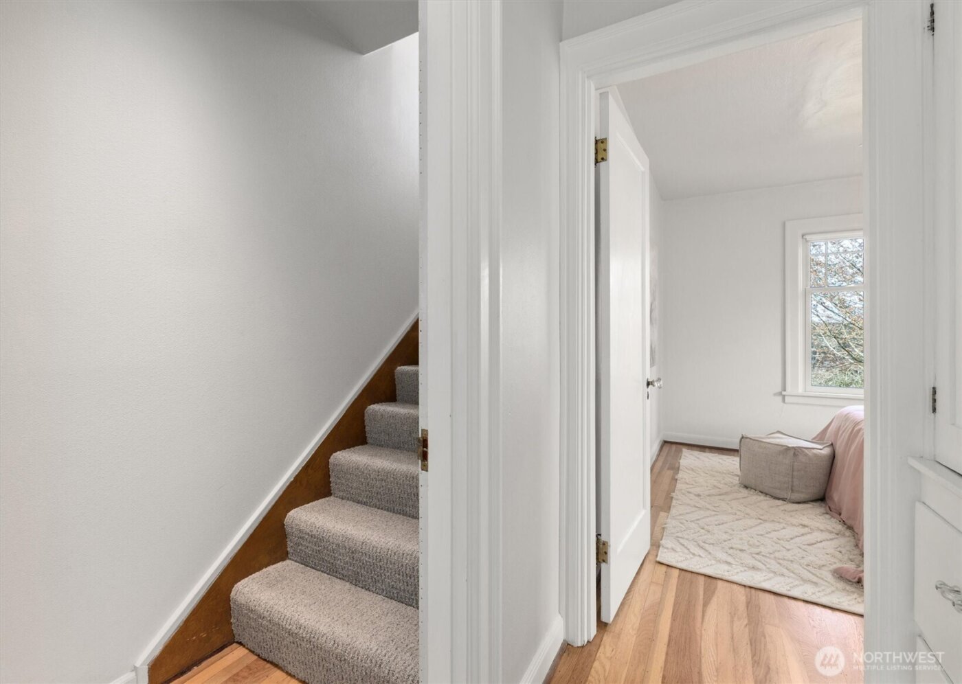 2419 28th Avenue W, Seattle, WA 98199