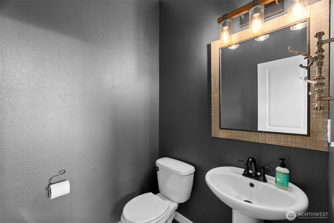 7814 Elise Lane SE, Tumwater, WA 98501