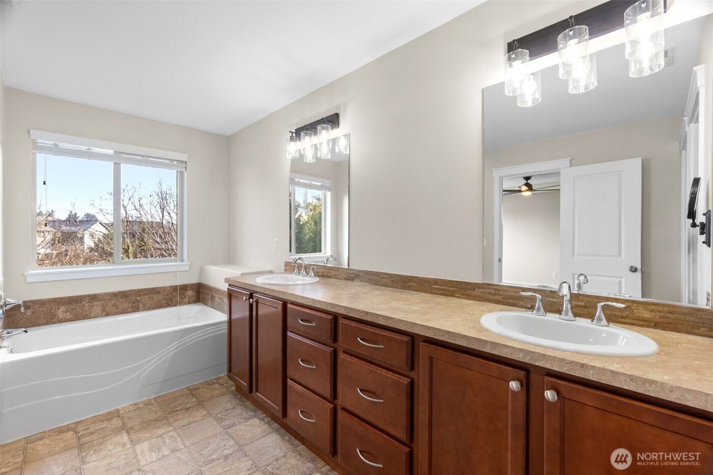 7814 Elise Lane SE, Tumwater, WA 98501