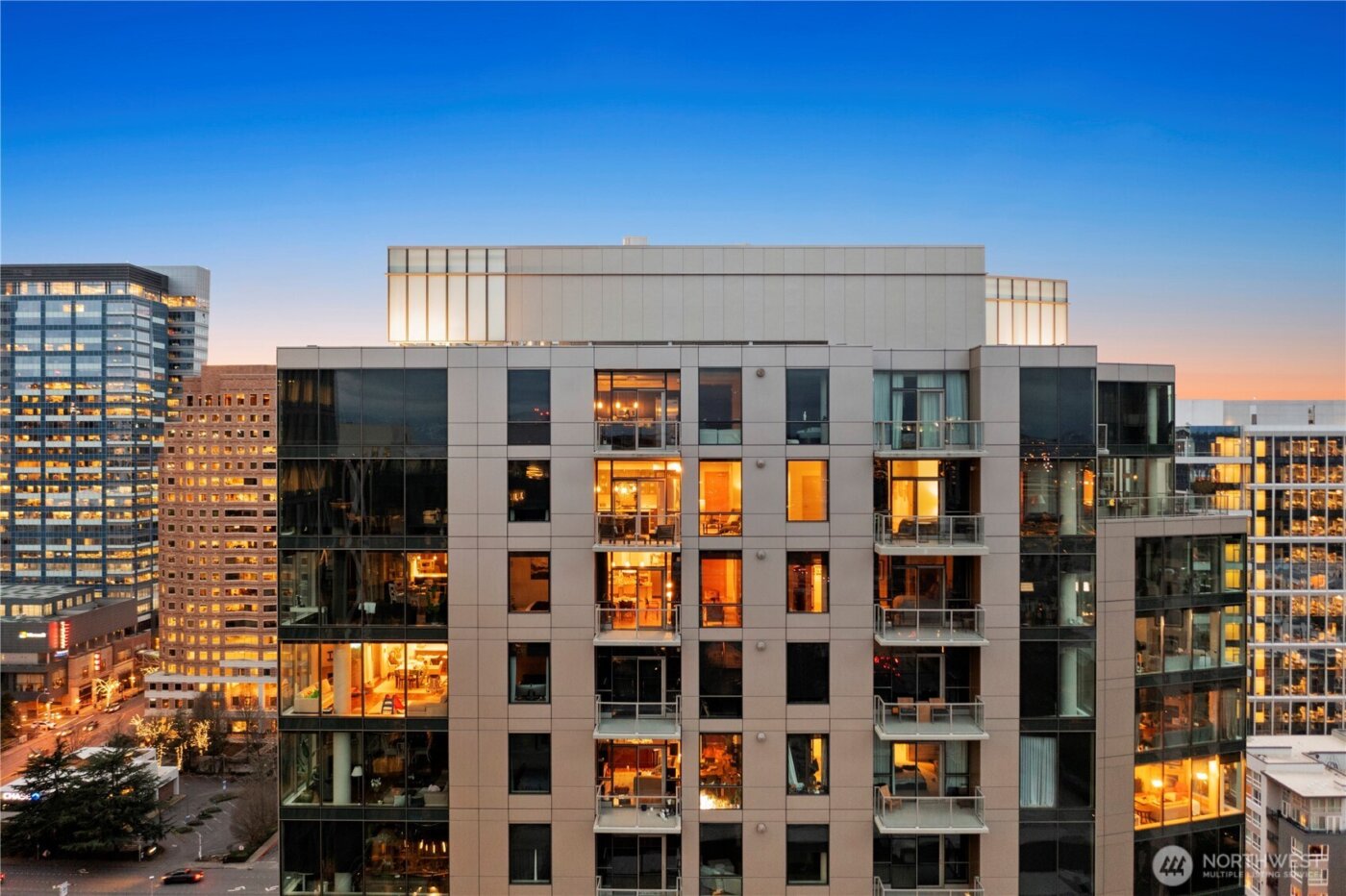 10650 NE 9th Place #2427, Bellevue, WA 98004