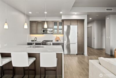 10650 NE 9th Place #2427, Bellevue, WA 98004 - Photo 17