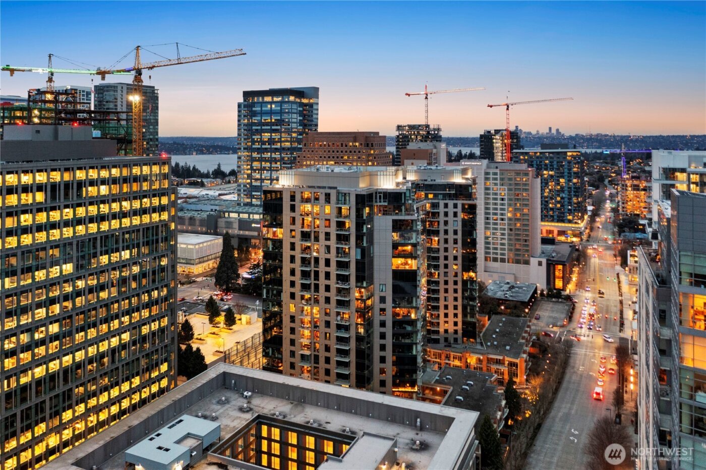 10650 NE 9th Place #2427, Bellevue, WA 98004