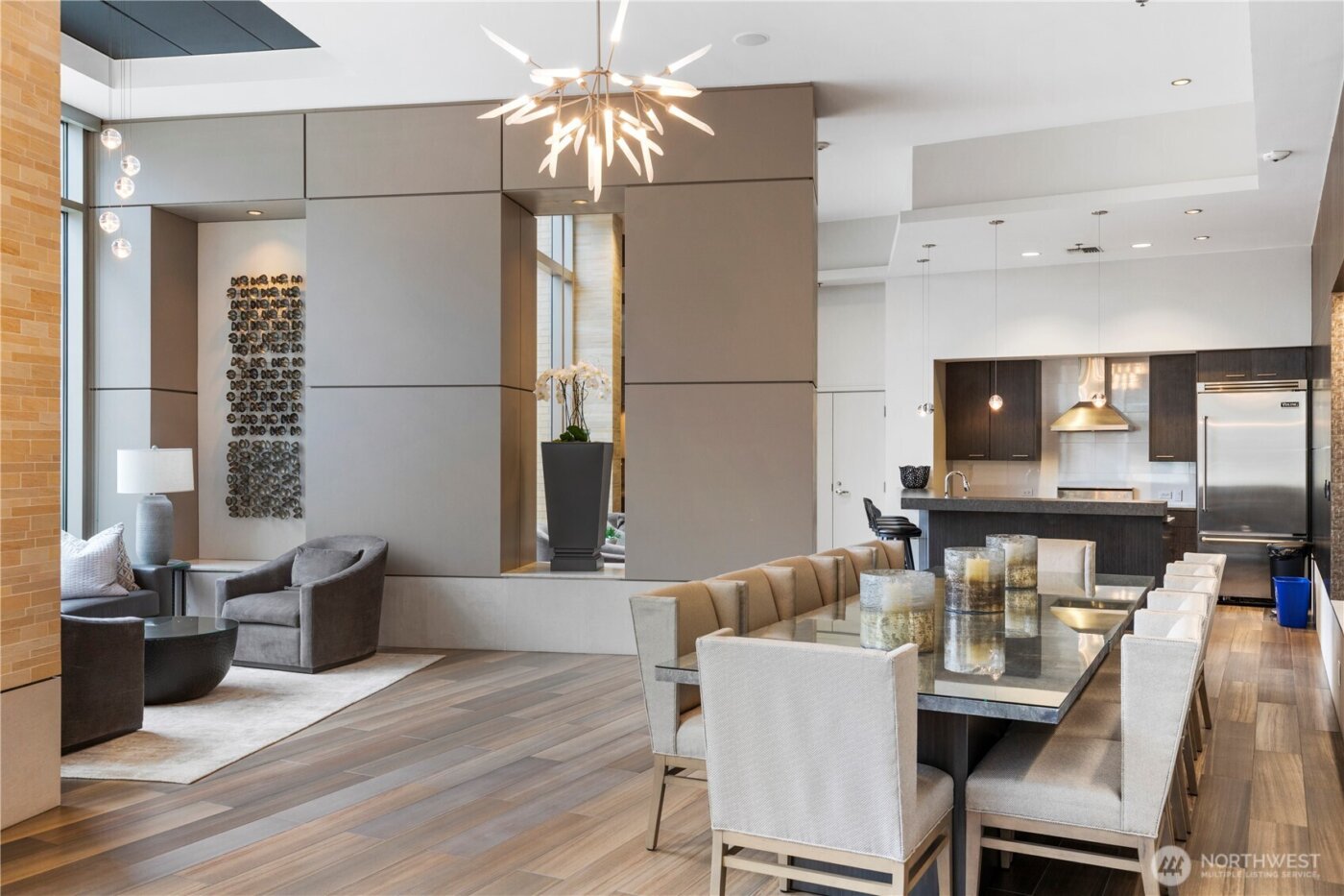 10650 NE 9th Place #2427, Bellevue, WA 98004