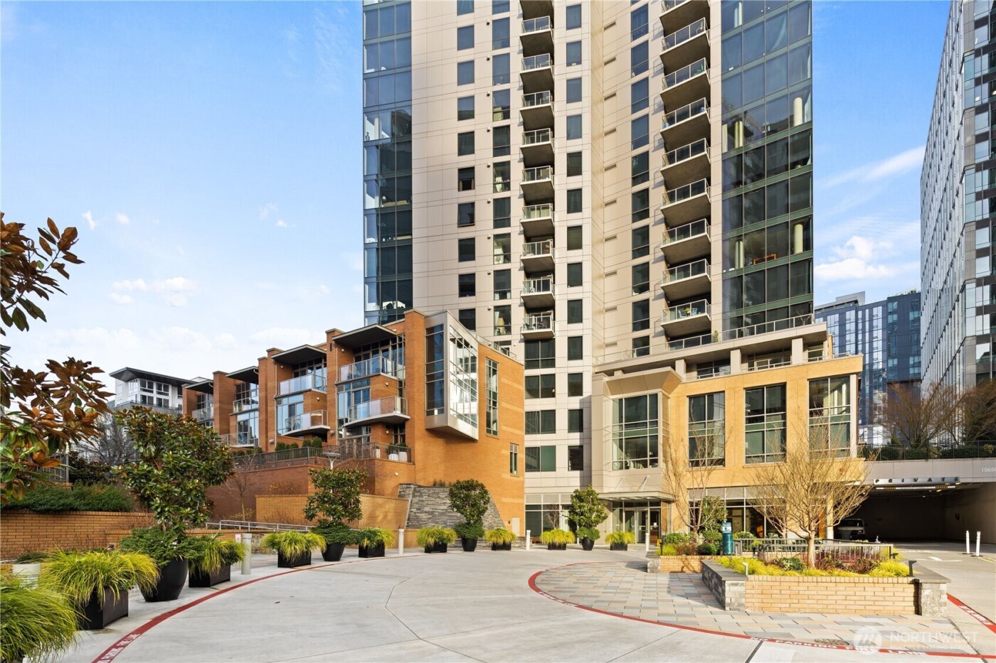 10650 NE 9th Place #2427, Bellevue, WA 98004
