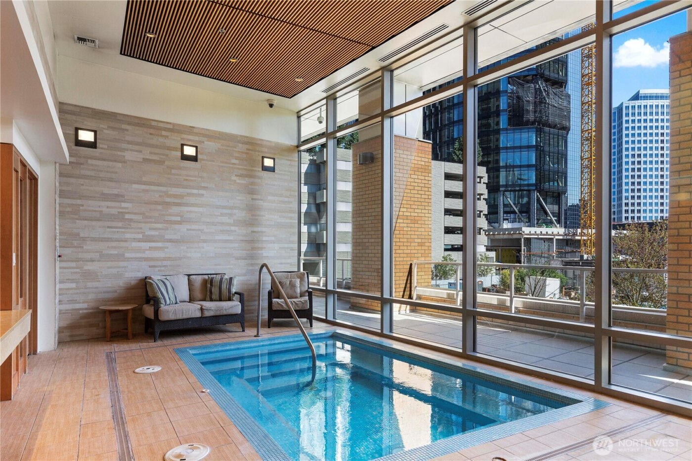 10650 NE 9th Place #2427, Bellevue, WA 98004