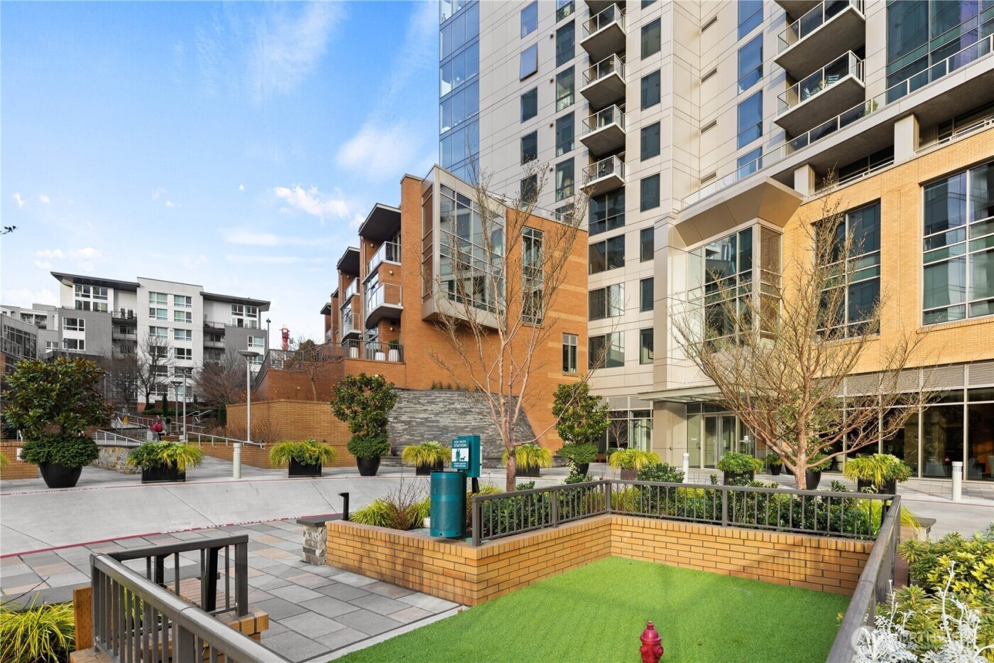 10650 NE 9th Place #2427, Bellevue, WA 98004