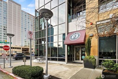 10650 NE 9th Place #2427, Bellevue, WA 98004 - Photo 37