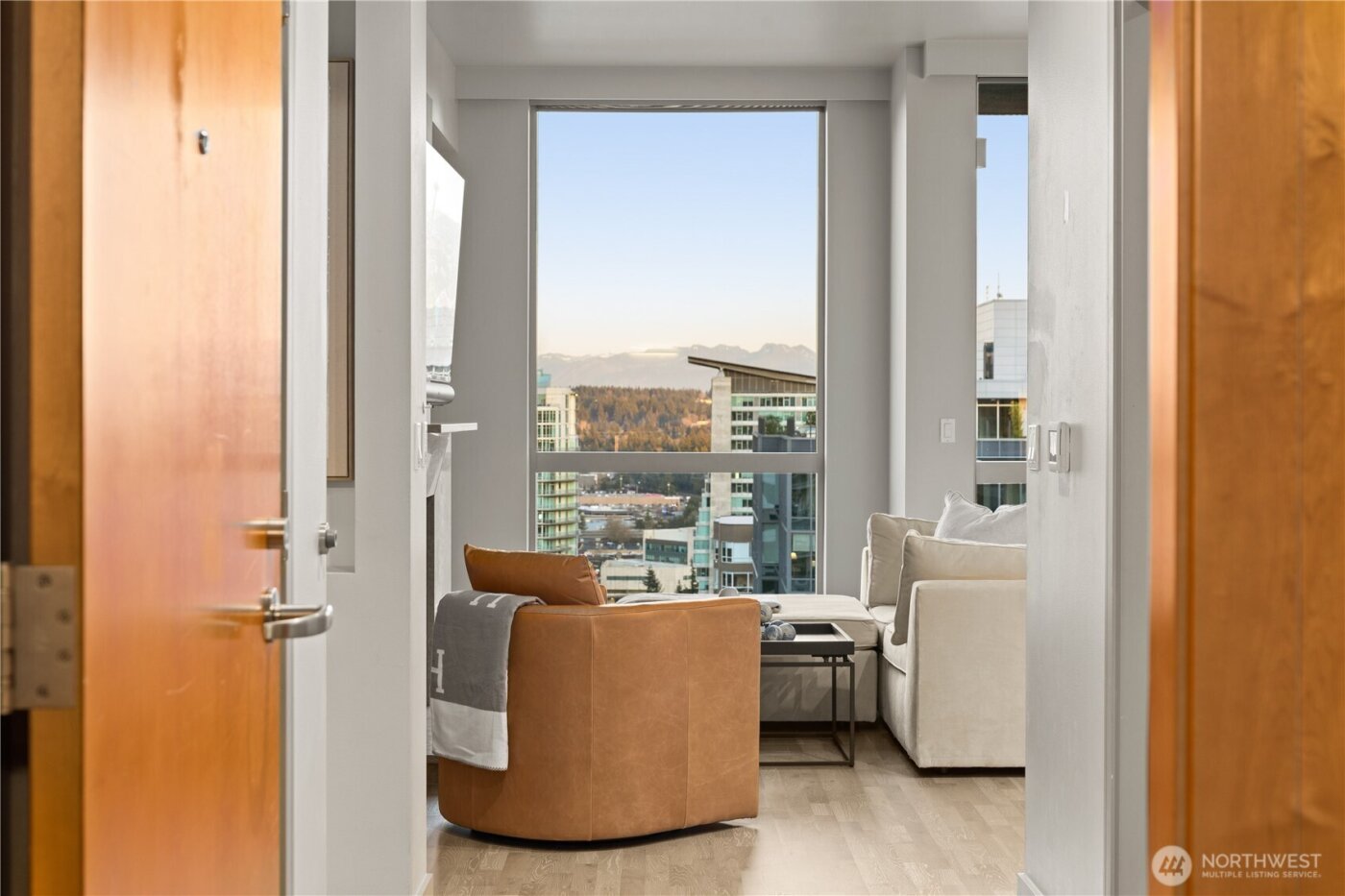 10650 NE 9th Place #2427, Bellevue, WA 98004