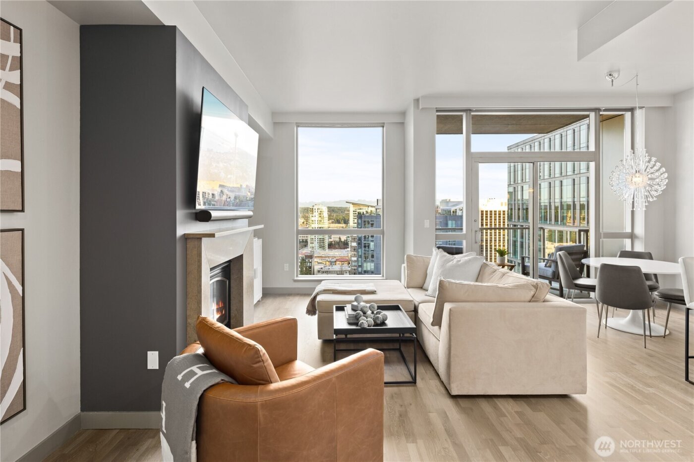 10650 NE 9th Place #2427, Bellevue, WA 98004