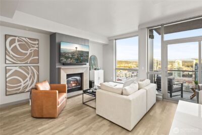 10650 NE 9th Place #2427, Bellevue, WA 98004