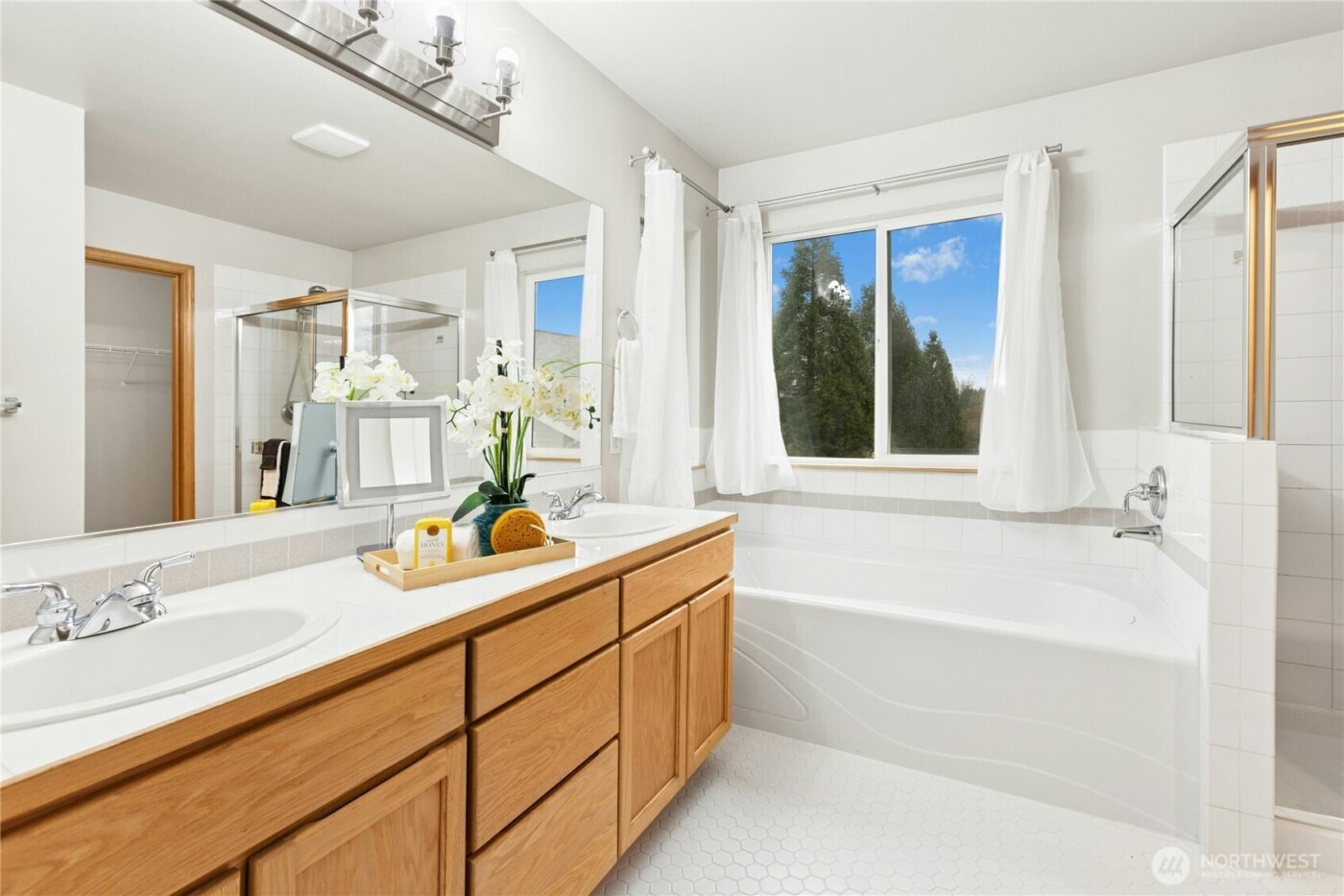 2805 151st Place SW, Lynnwood, WA 98087