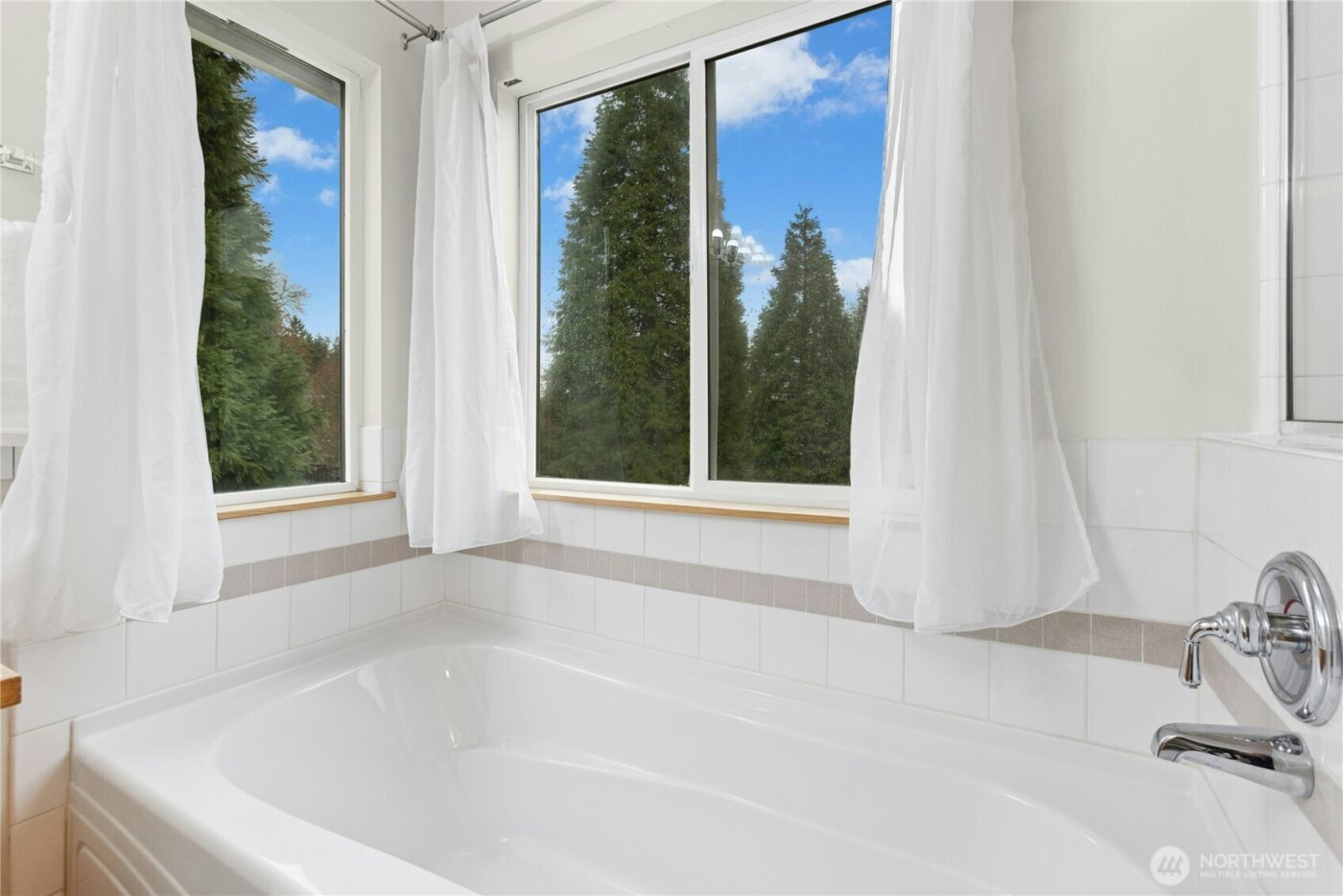 2805 151st Place SW, Lynnwood, WA 98087