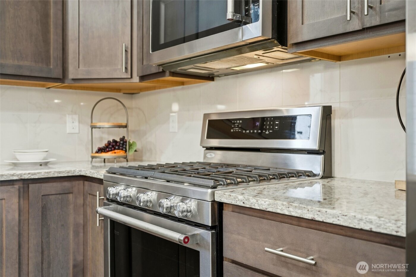 14606 35th Court NE, Lake Forest Park, WA 98155