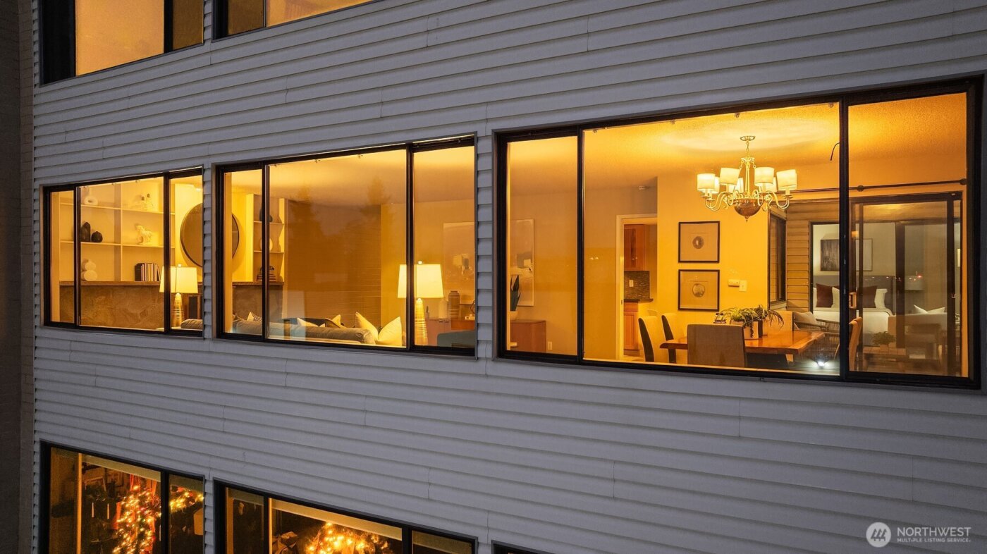 3608 26th Place W #201, Seattle, WA 98199