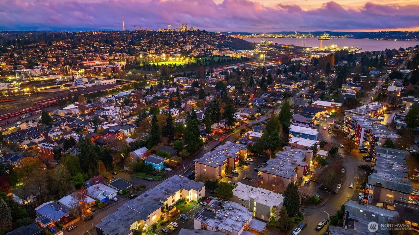 3608 26th Place W #201, Seattle, WA 98199