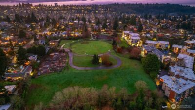 3608 26th Place W #201, Seattle, WA 98199 - Photo 32