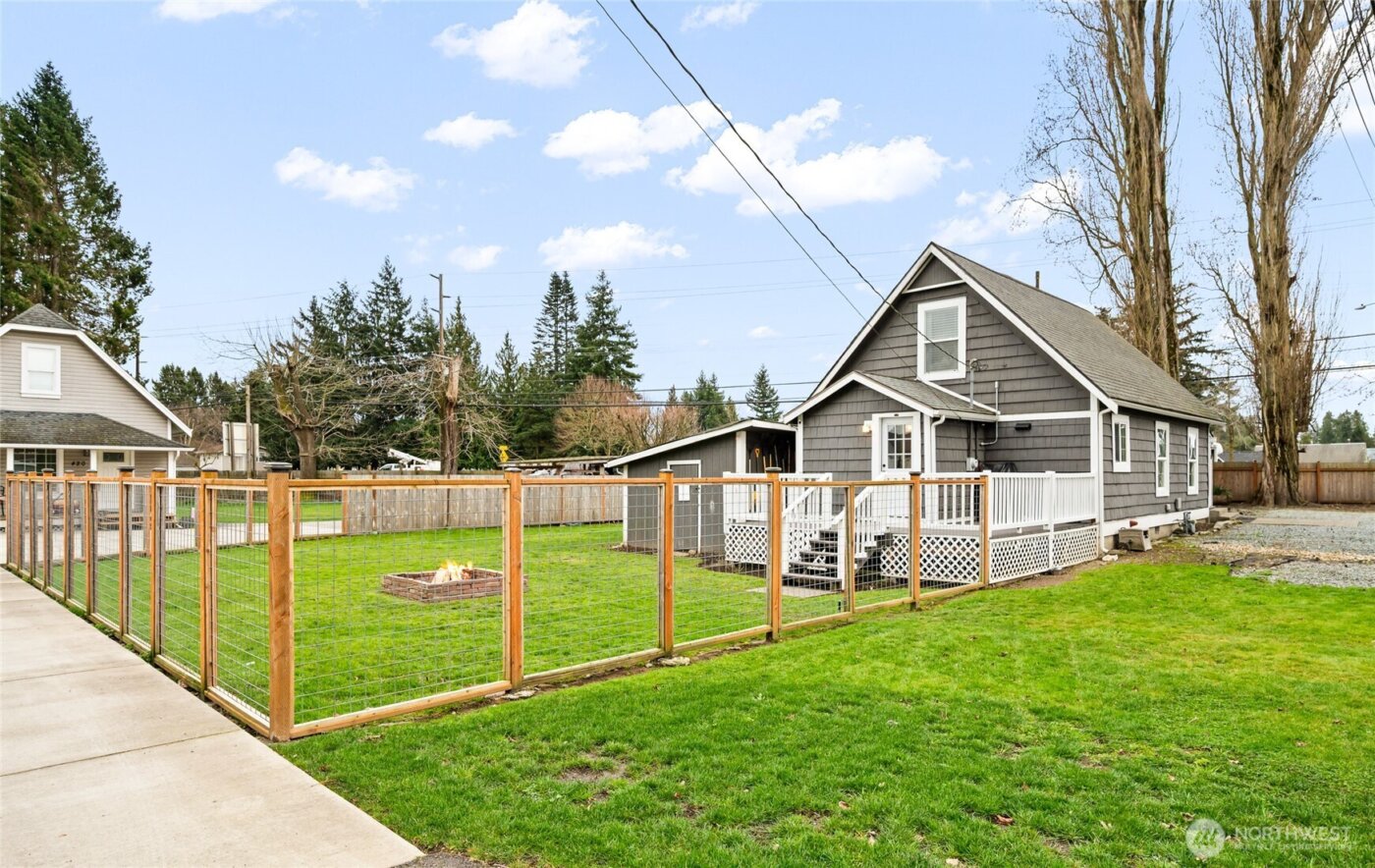 416 N Regent Street , Burlington, WA 98233