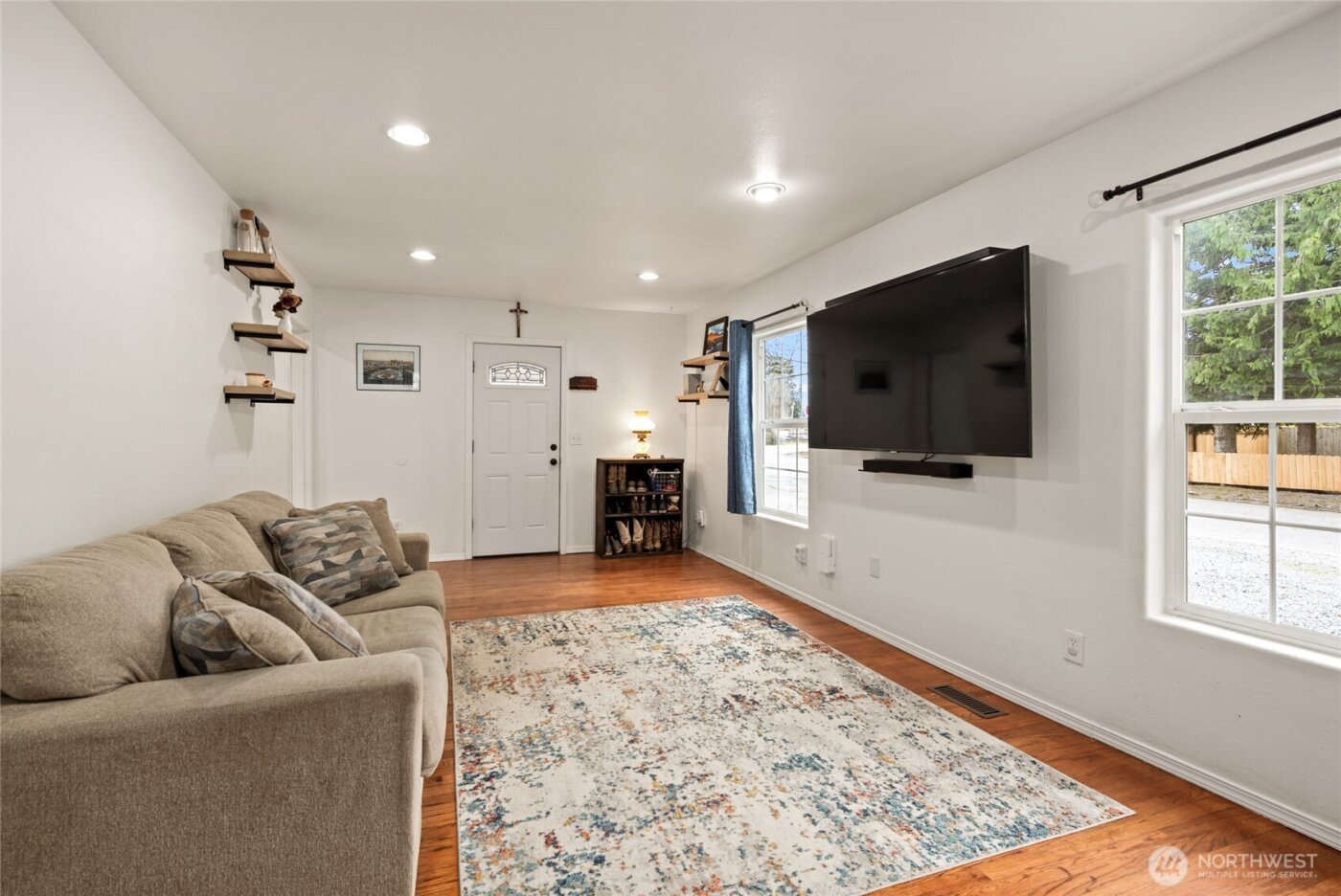 416 N Regent Street , Burlington, WA 98233