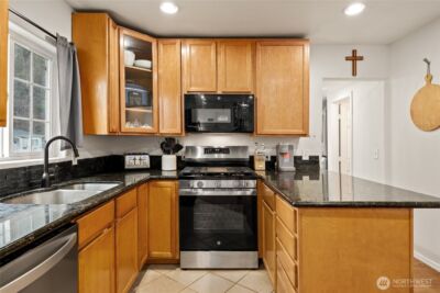 416 N Regent Street , Burlington, WA 98233 - Photo 8