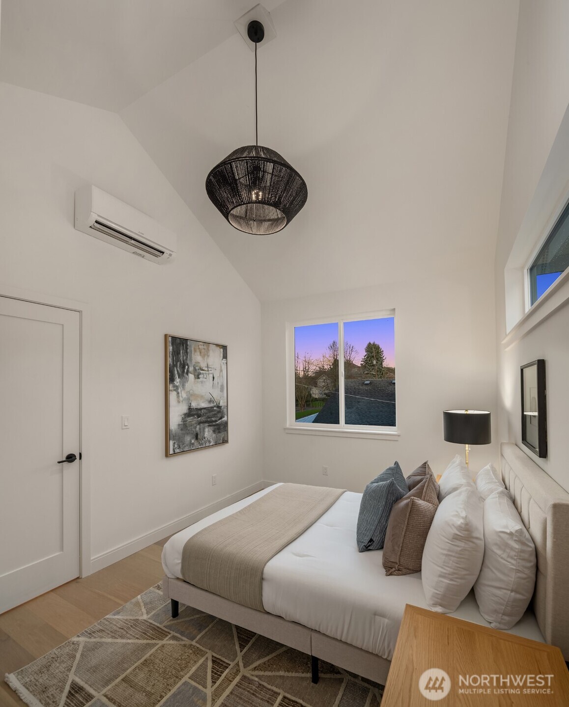 503 S Henderson Street , Seattle, WA 98108