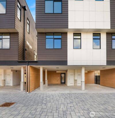 632 N 92nd Street , Seattle, WA 98103 - Photo 24