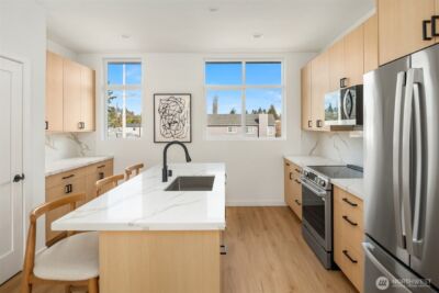 632 N 92nd Street , Seattle, WA 98103 - Photo 8