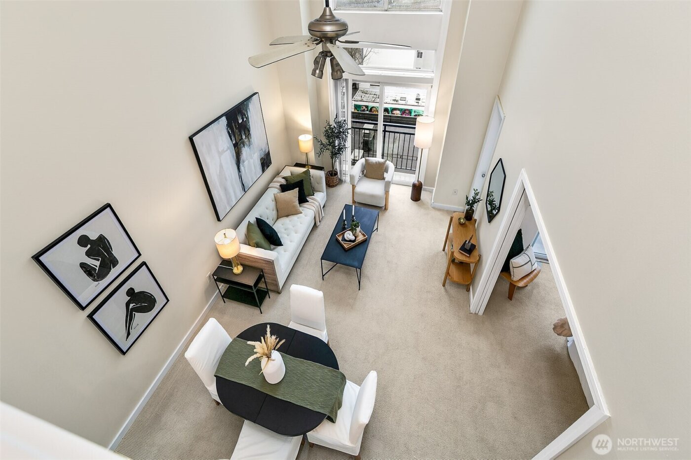 2414 1st Avenue #707, Seattle, WA 98121