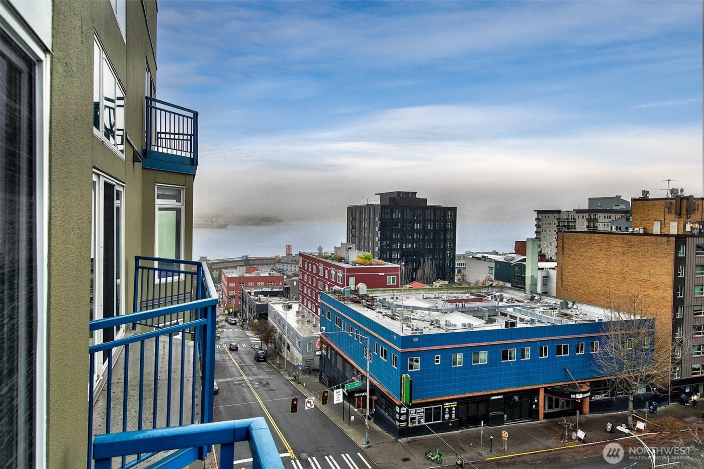 2414 1st Avenue #707, Seattle, WA 98121