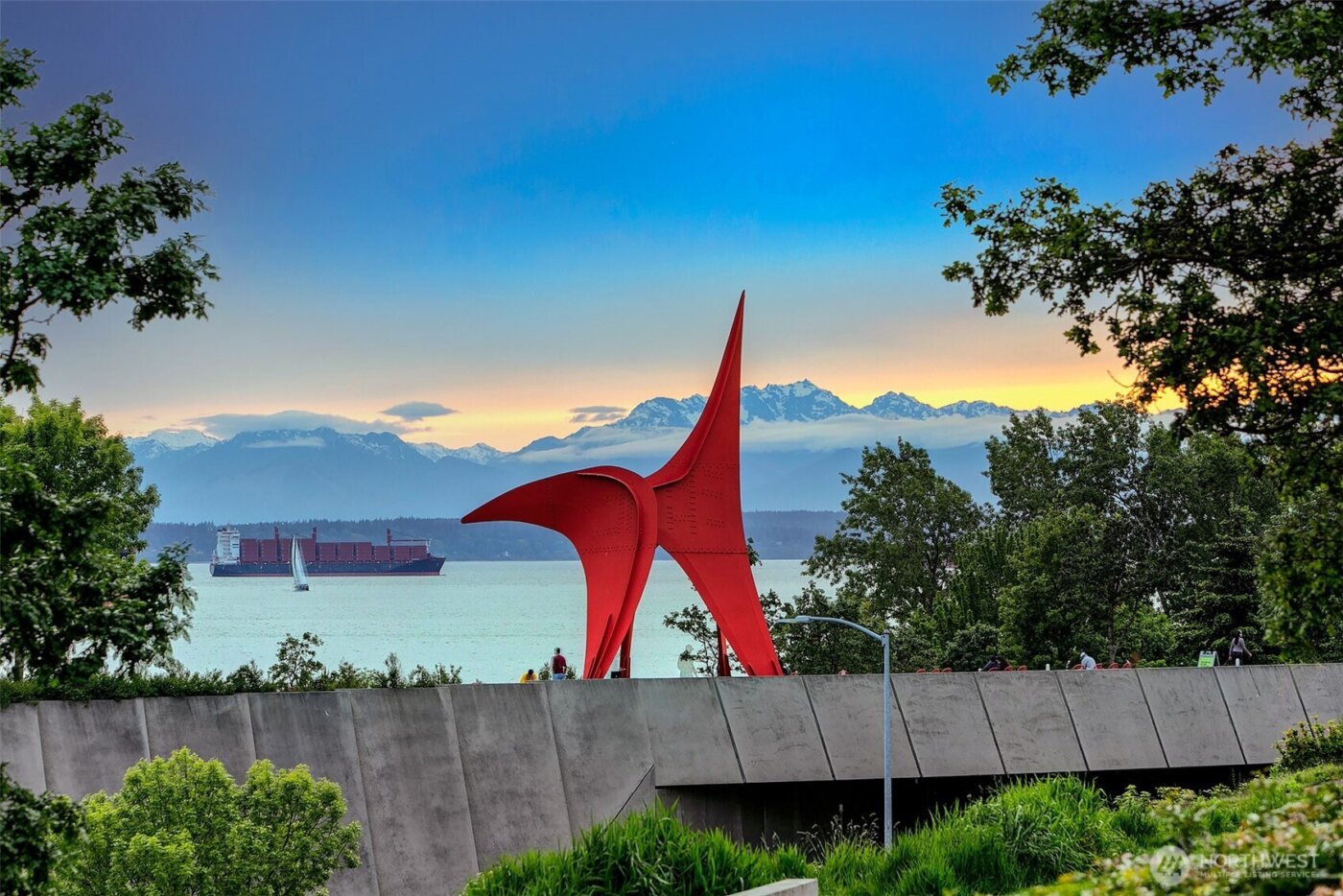 2414 1st Avenue #707, Seattle, WA 98121