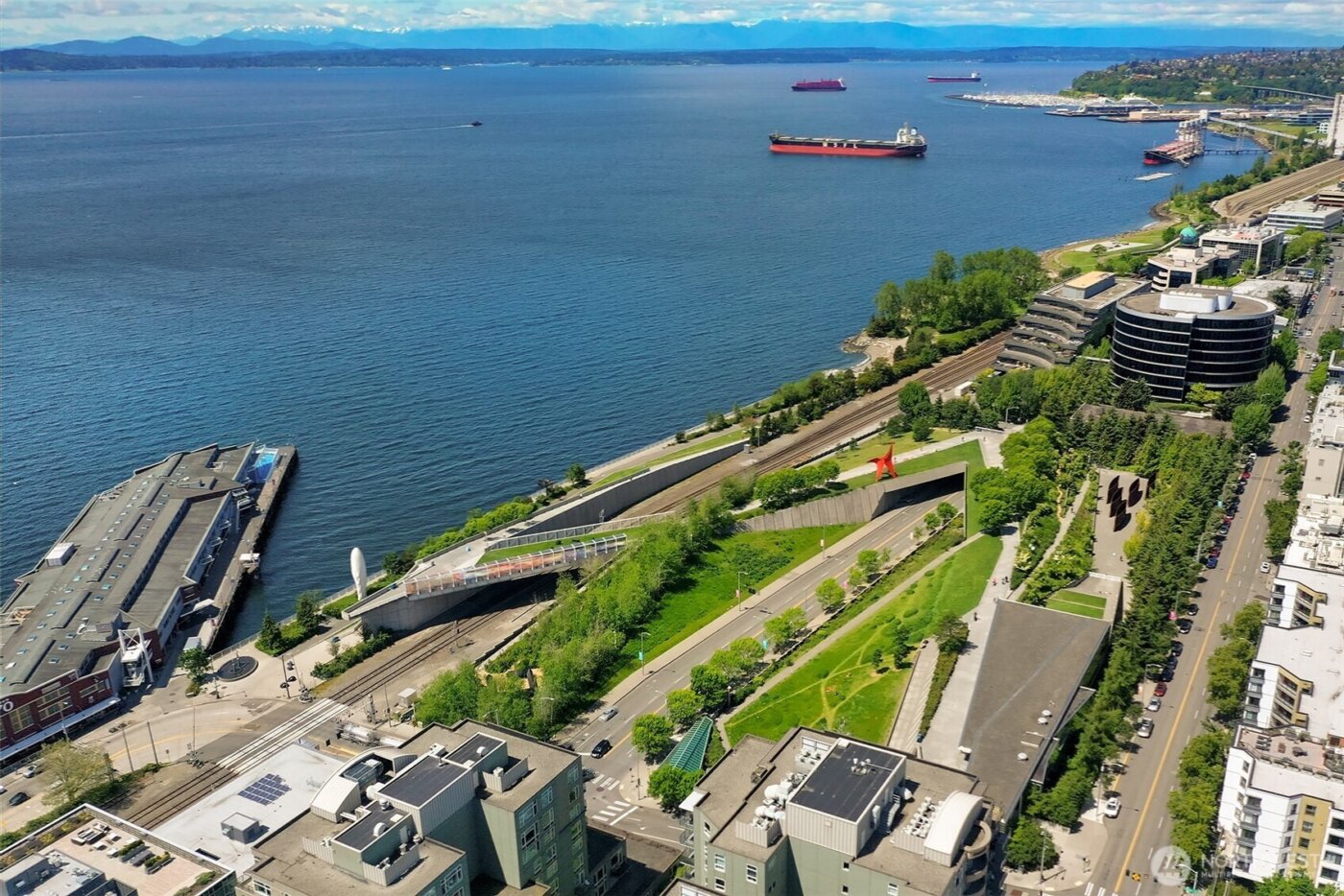 2414 1st Avenue #707, Seattle, WA 98121