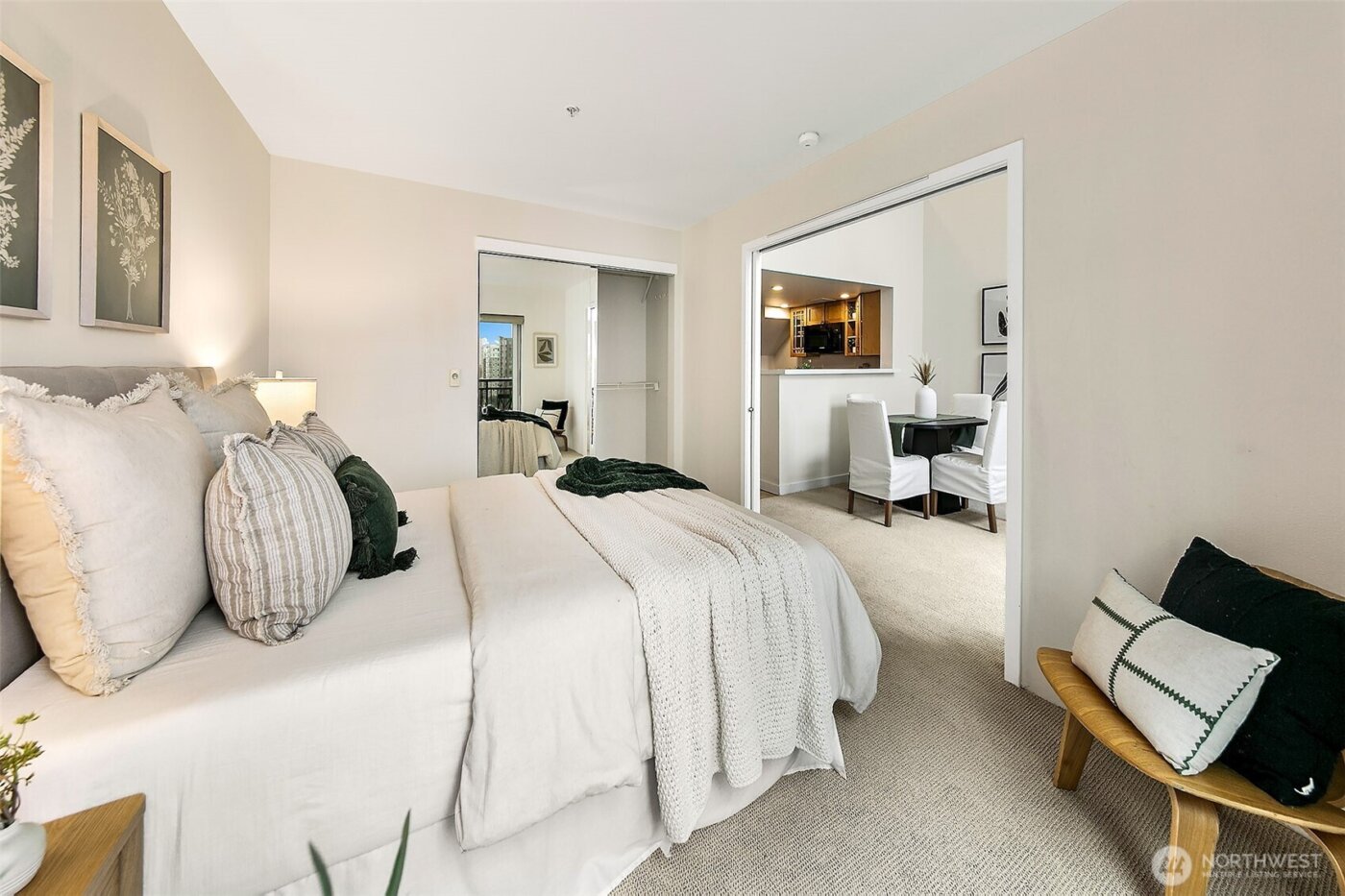 2414 1st Avenue #707, Seattle, WA 98121