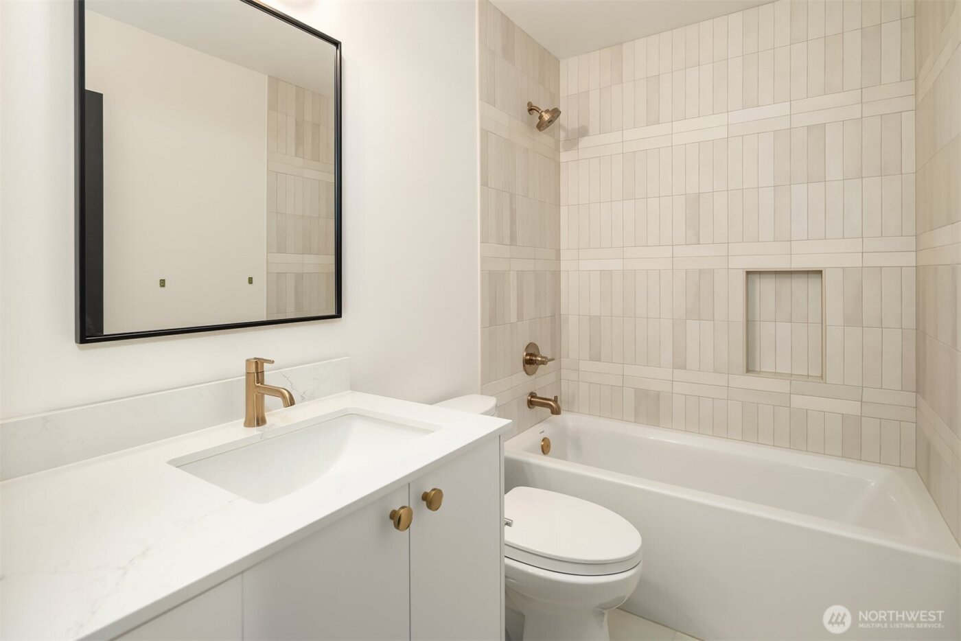 3616 Francis Avenue N, Seattle, WA 98103