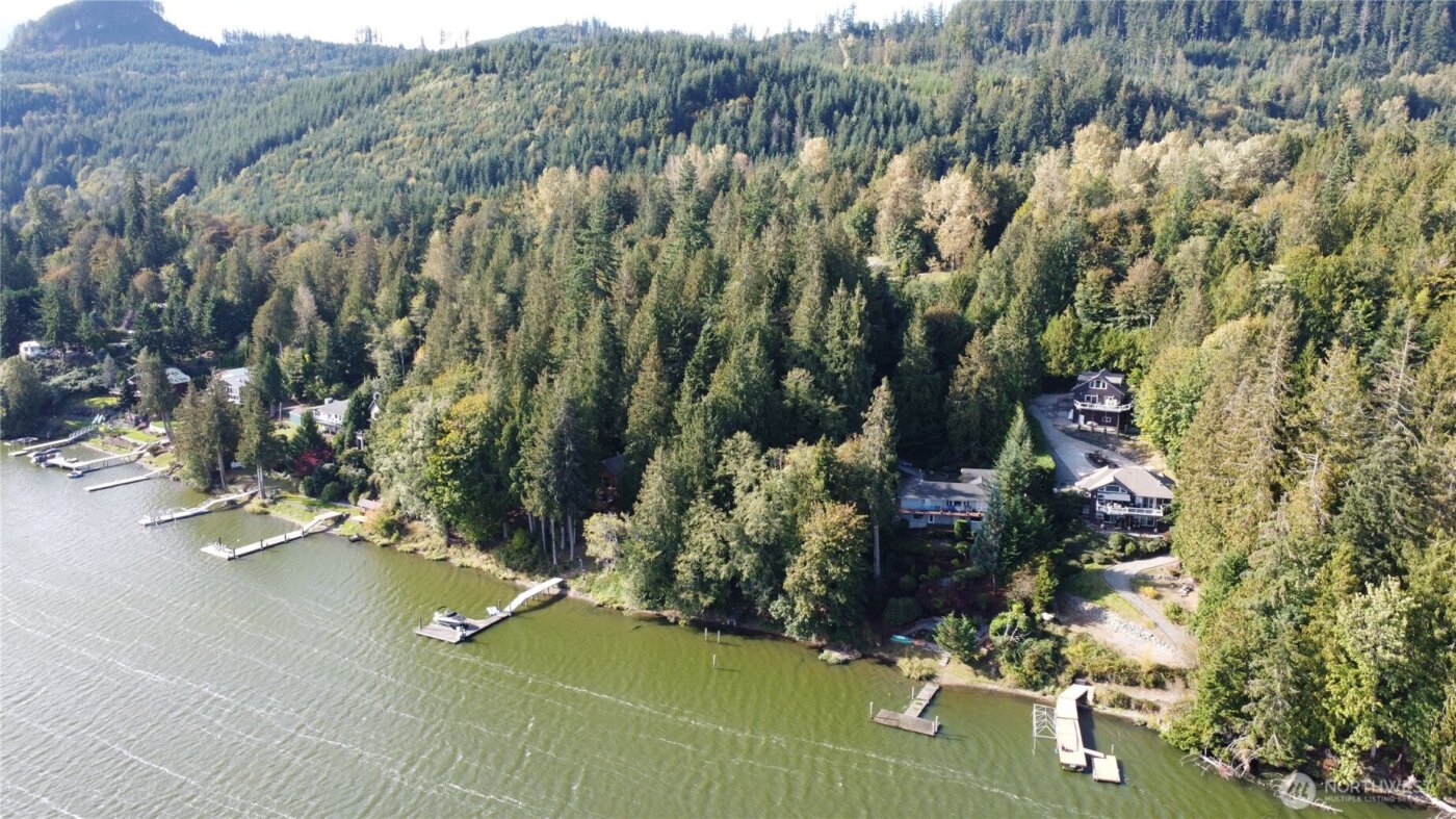 18895 W Big Lake Boulevard , Mount Vernon, WA 98274