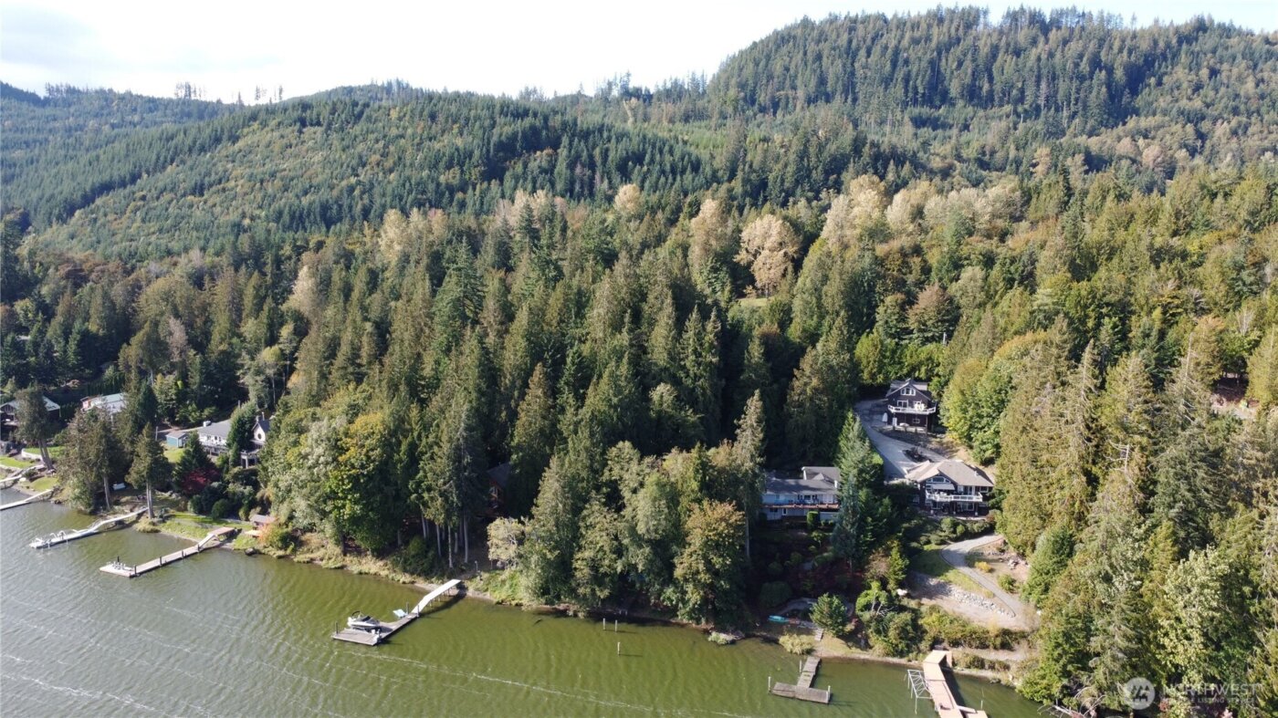 18895 W Big Lake Boulevard , Mount Vernon, WA 98274