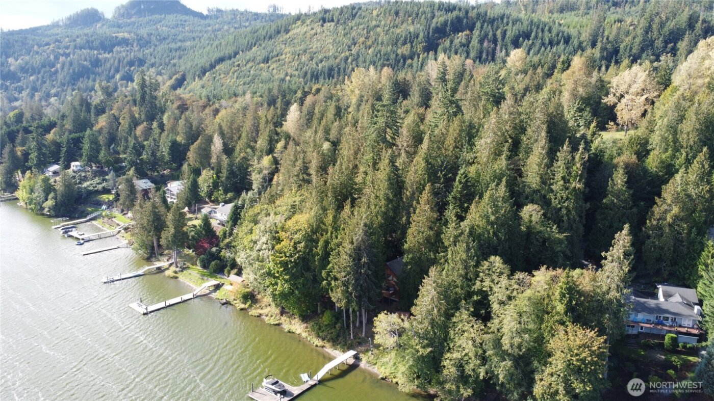 18895 W Big Lake Boulevard , Mount Vernon, WA 98274