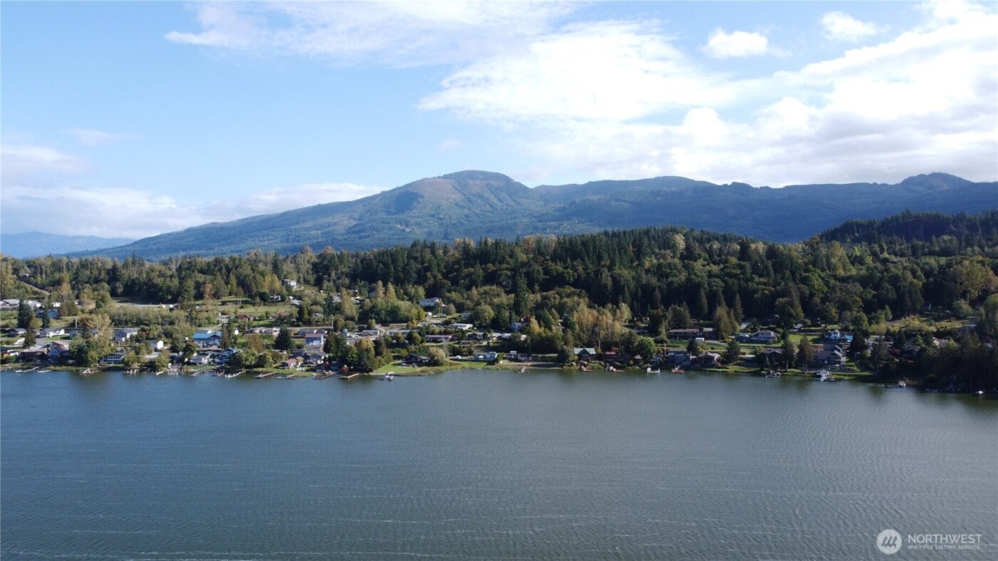 18895 W Big Lake Boulevard , Mount Vernon, WA 98274