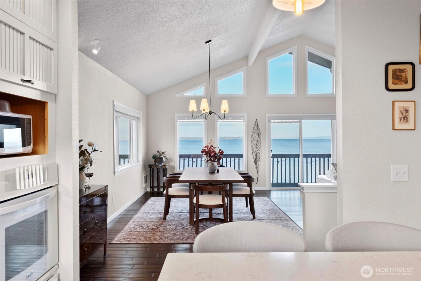 138 Sunrise Avenue SE, Ocean Shores, WA 98569