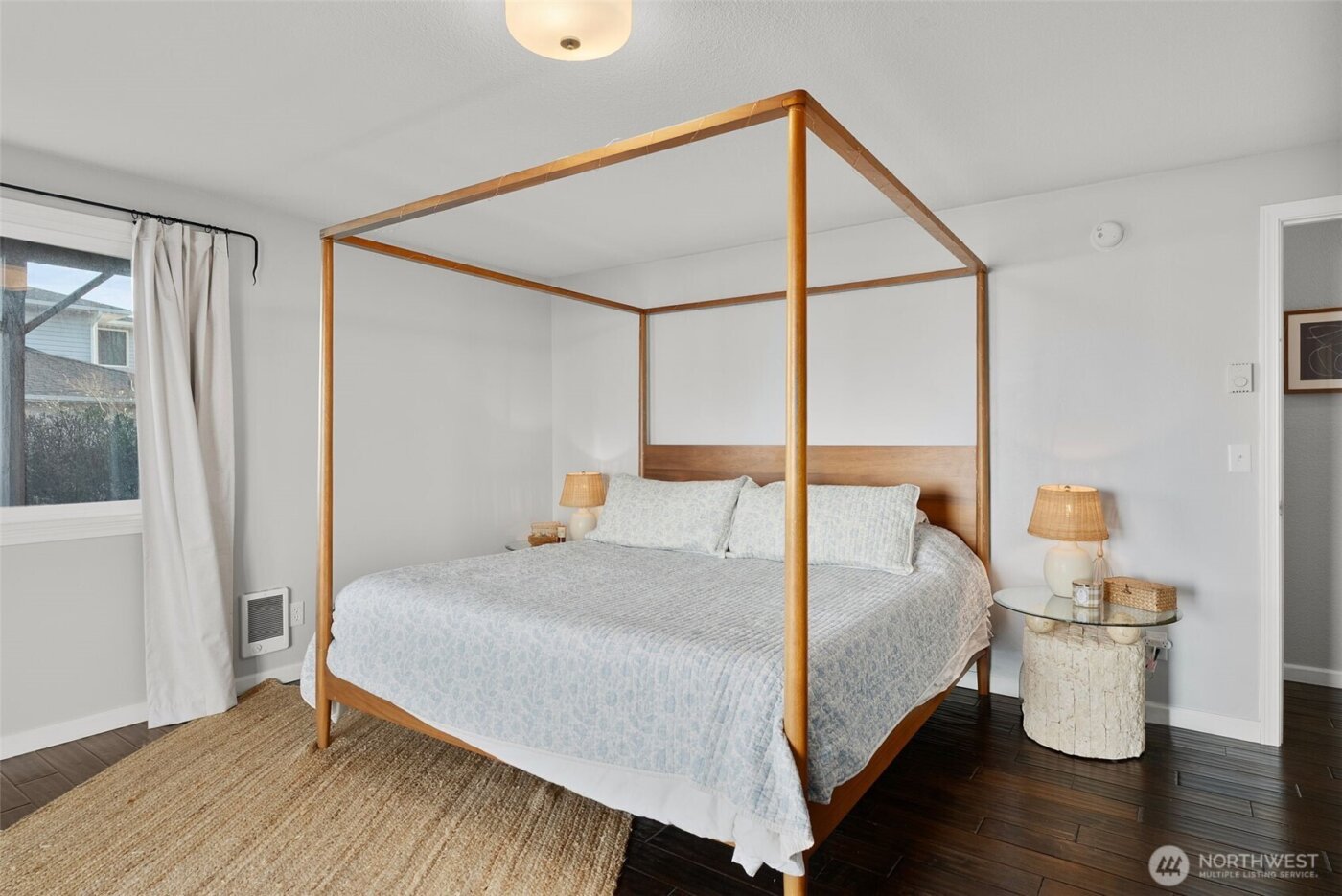 138 Sunrise Avenue SE, Ocean Shores, WA 98569