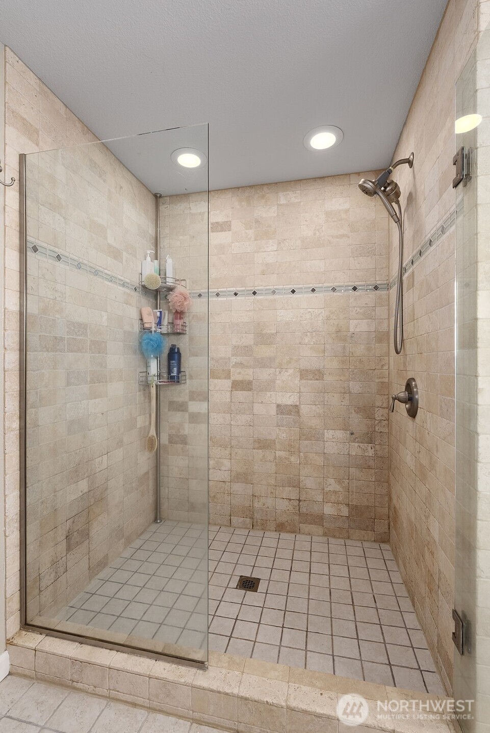 138 Sunrise Avenue SE, Ocean Shores, WA 98569