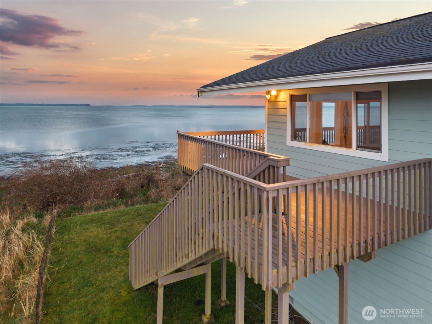 138 Sunrise Avenue SE, Ocean Shores, WA 98569