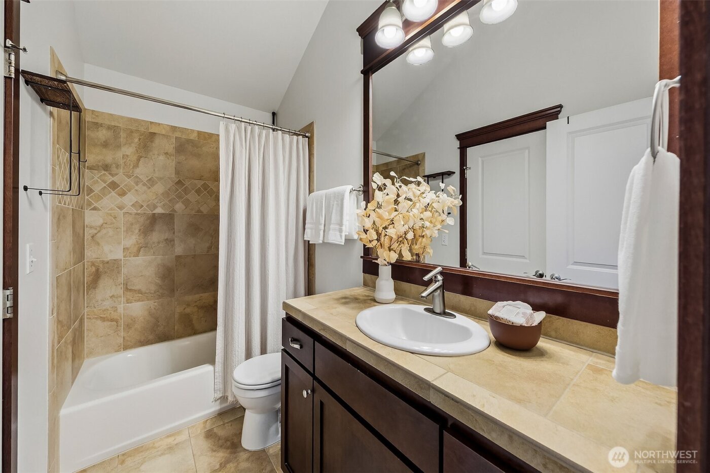 6531 42nd Avenue SW #C, Seattle, WA 98136