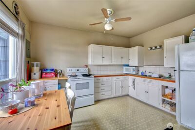 1018 Wall Street SE, Everett, WA 98201 - Photo 11