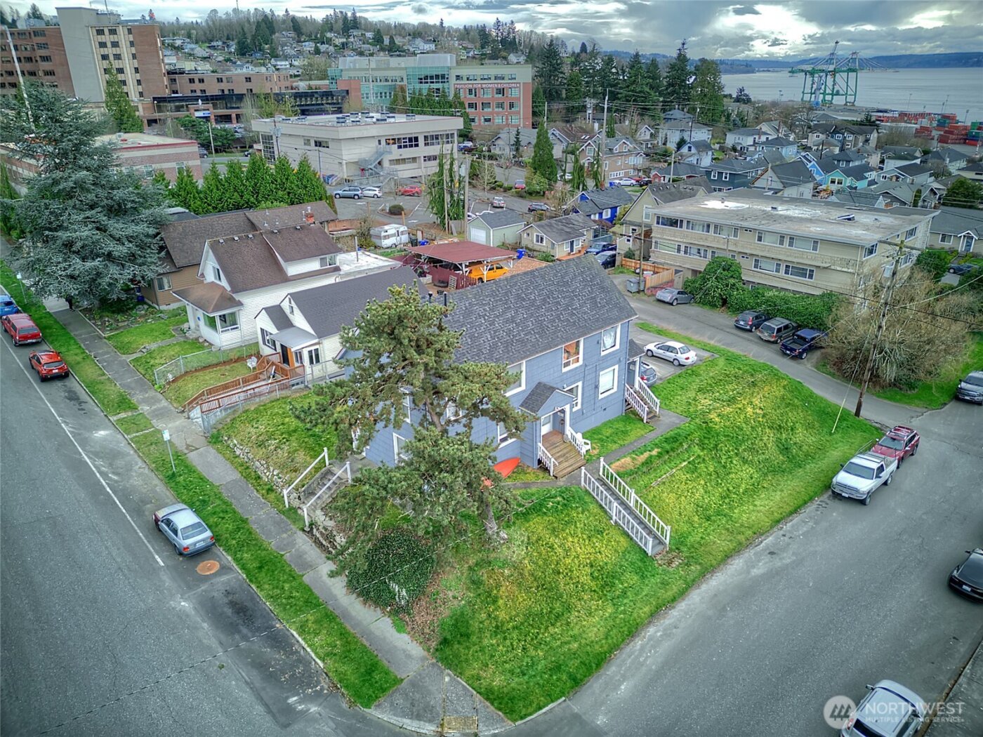 1018 Wall Street SE, Everett, WA 98201