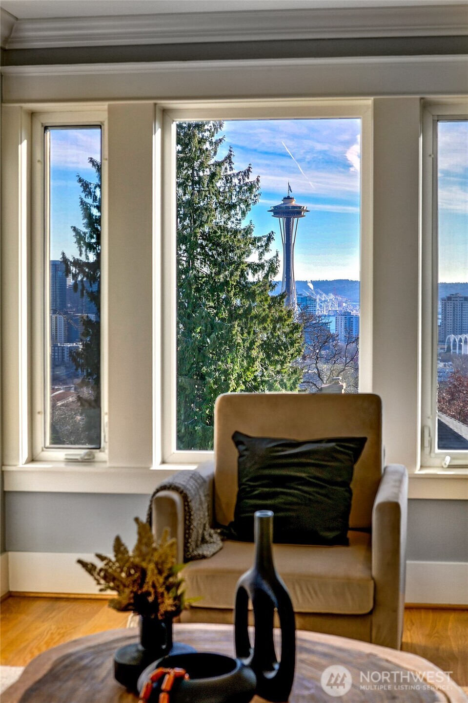 1238 3rd Avenue N, Seattle, WA 98109