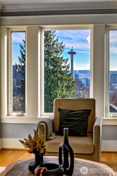 1238 3rd Avenue N, Seattle, WA 98109 - Photo 12