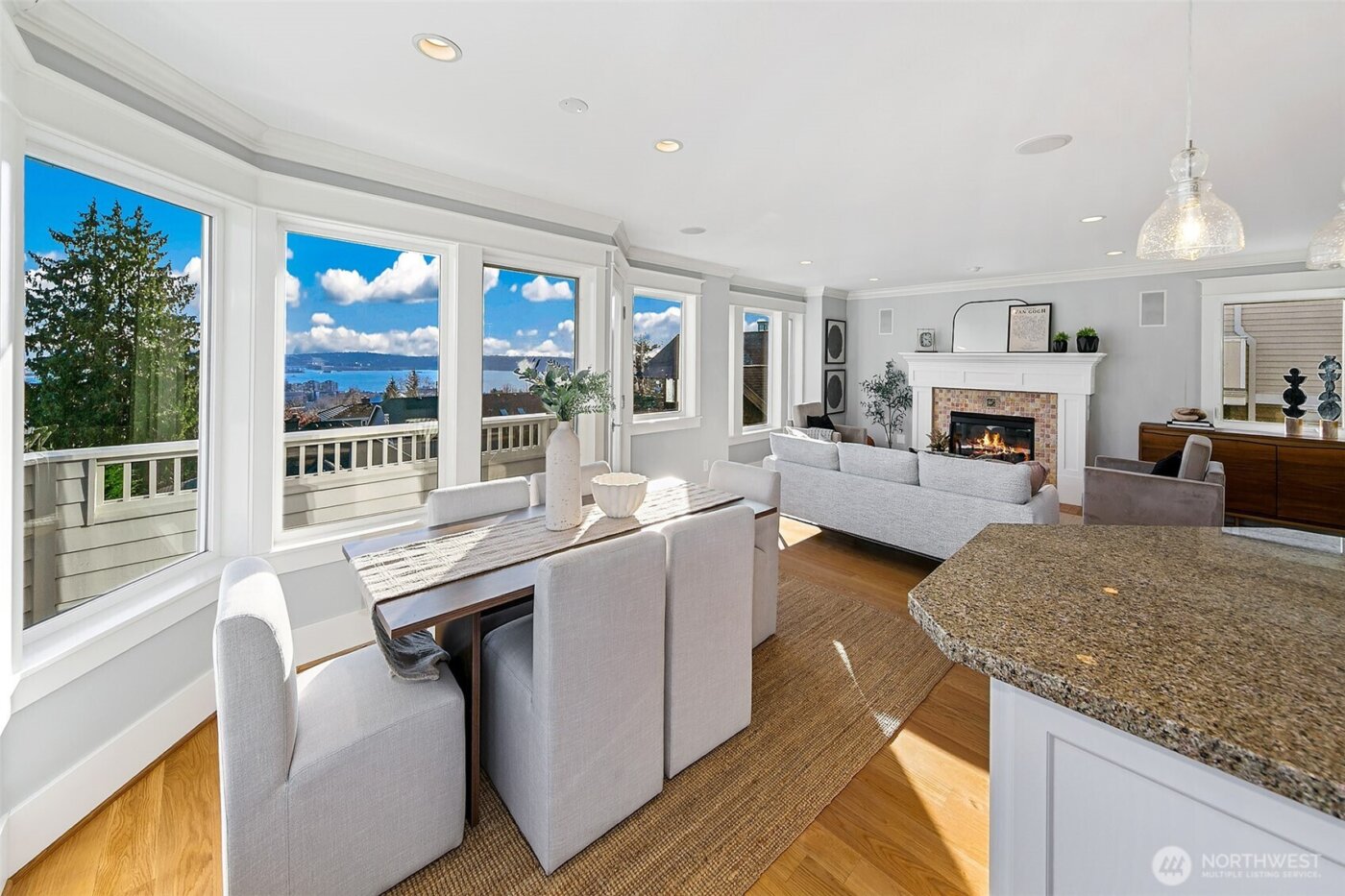 1238 3rd Avenue N, Seattle, WA 98109