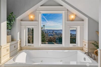 1238 3rd Avenue N, Seattle, WA 98109 - Photo 27