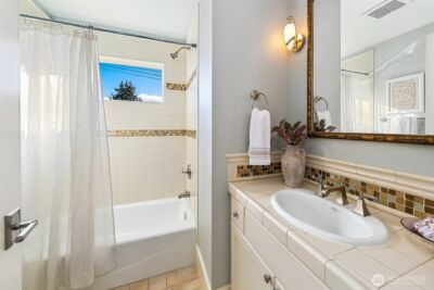 1238 3rd Avenue N, Seattle, WA 98109 - Photo 33