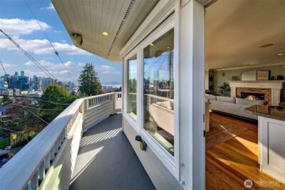 1238 3rd Avenue N, Seattle, WA 98109 - Photo 9